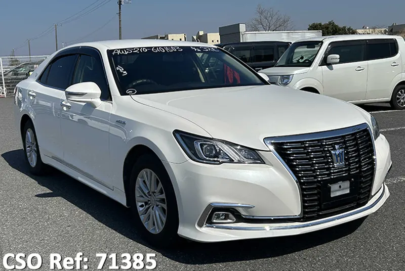 Toyota / Crown 2015